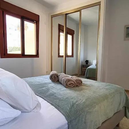 Penthouse Roof Terrace 2 Beds With Panoramic Vues Of Sea And Mountains *