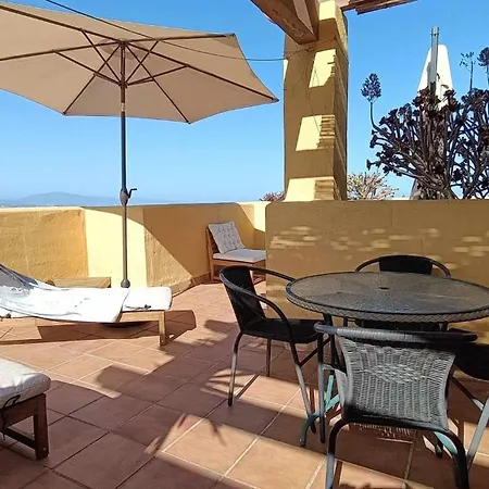 Penthouse Roof Terrace 2 Beds With Panoramic Vues Of Sea And Mountains