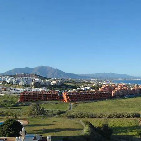 Penthouse Roof Terrace 2 Beds With Panoramic Vues Of Sea And Mountains Lägenhet Manilva
